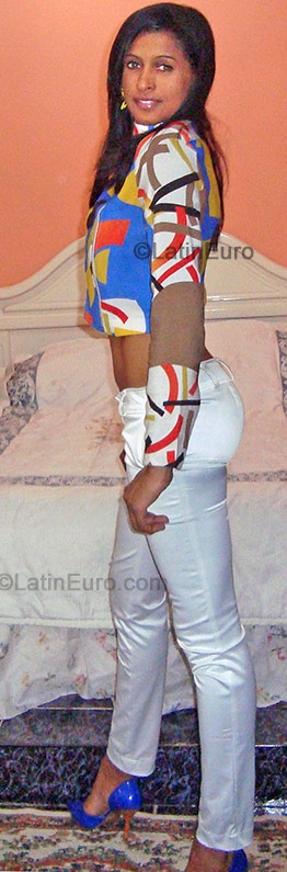 Date this hard body Brazil girl Sandra from Santo Andre B-195