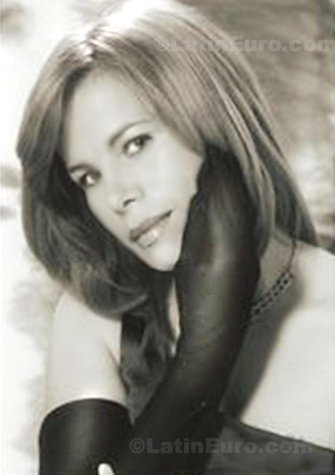 Date this sultry Brazil girl Ana from Ribeirao Branco B197