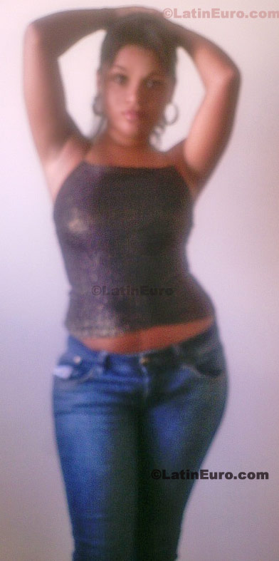 Date this tall Brazil girl Erika from Aracaju B206