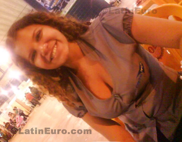 Date this lovely Brazil girl Tatiane from Sao Luis B339