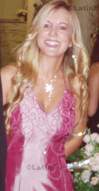 Date this sensual Brazil girl Regiane from Santo Andre B507