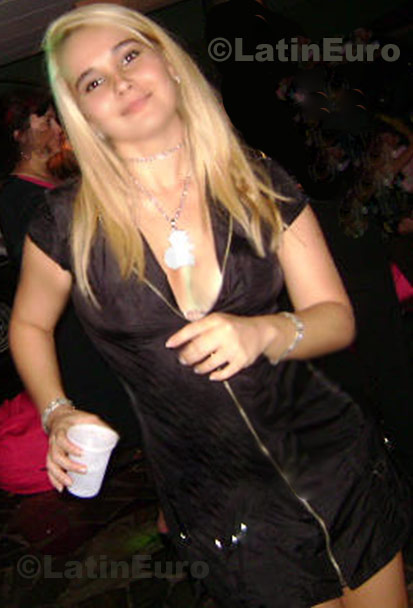 Date this lovely Brazil girl Lucia from Contagem B536
