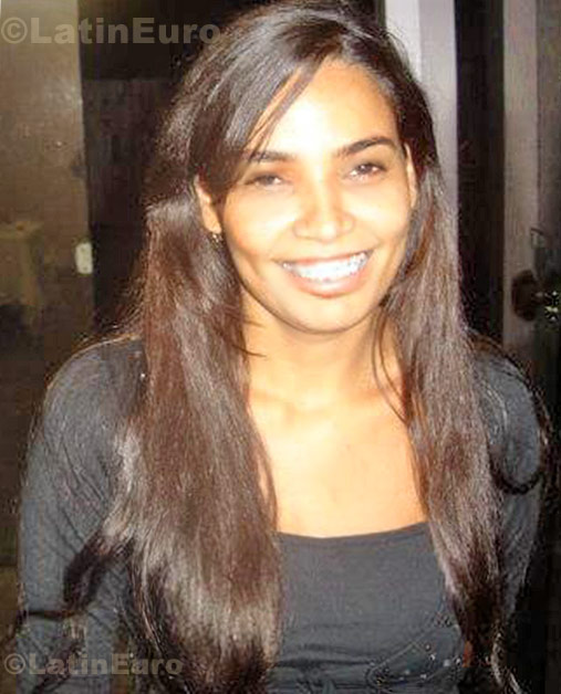 Date this happy Brazil girl Suh from Rio de Janeiro B549
