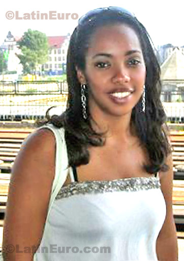 Date this georgeous Brazil girl Michelle from Santos B69