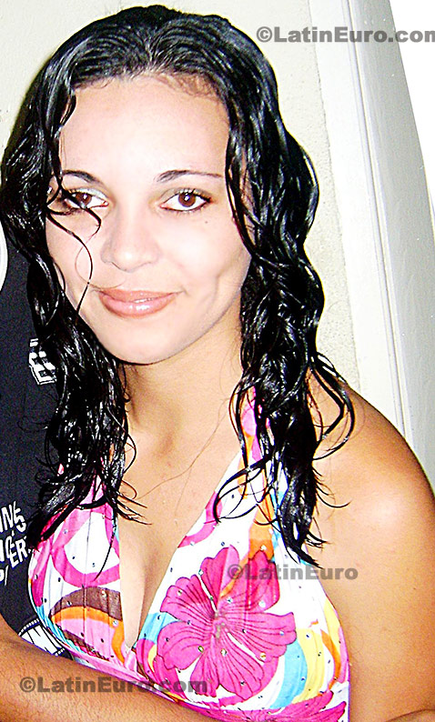 Date this exotic Brazil girl Rosangela from  B85