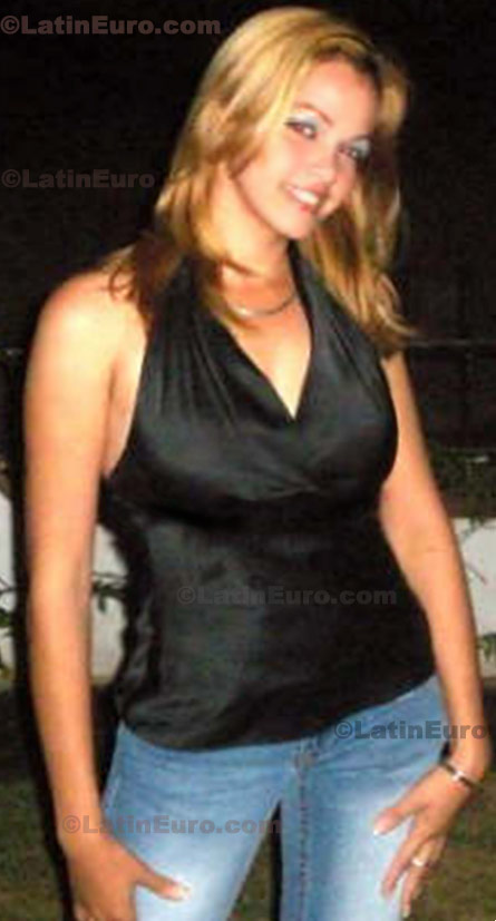 Date this good-looking Dominican Republic girl Miguelina from Barahona N-1244