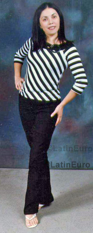 Date this cute Honduras girl Nora from  N-567