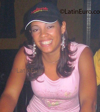 Date this pretty Dominican Republic girl Susan from Punta Cana N204