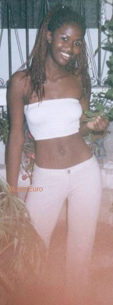Date this hot Honduras girl Blanca from Choloma N2393