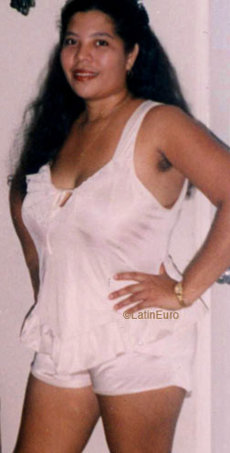 Date this attractive Panama girl Hilda from  N2689