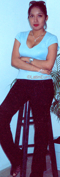 Date this gorgeous Panama girl Julia from  N3933