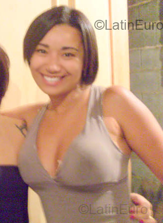 Date this attractive Brazil girl Debbye from Sao Paulo BR71