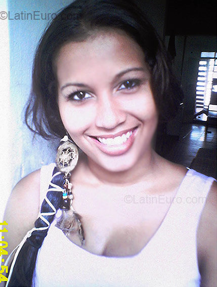Date this pretty Brazil girl Cleane from Candeias BR123