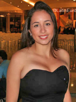 Date this lovely Brazil girl Tathiana from Sao Paulo BR154