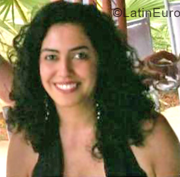 Date this charming Brazil girl Wanny from Indaiatuba BR183