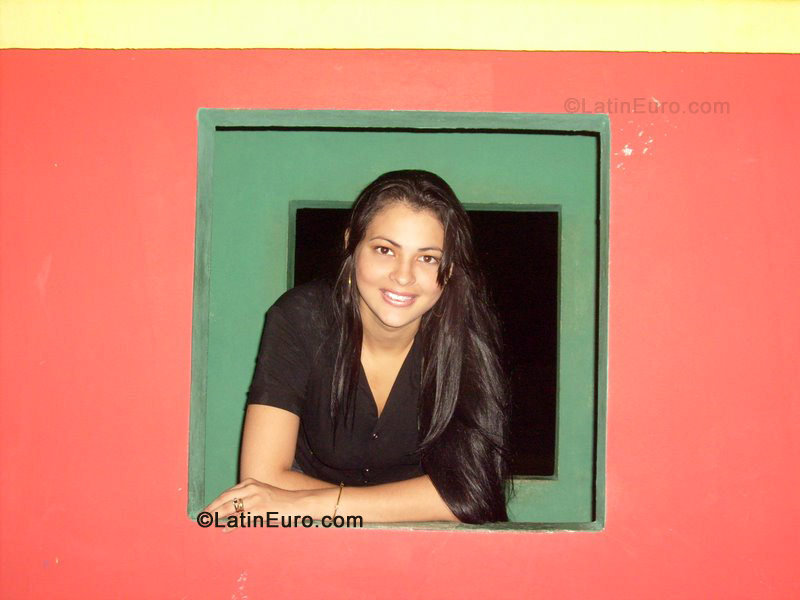 Date this good-looking Brazil girl Wangela Helena from Belem BR720