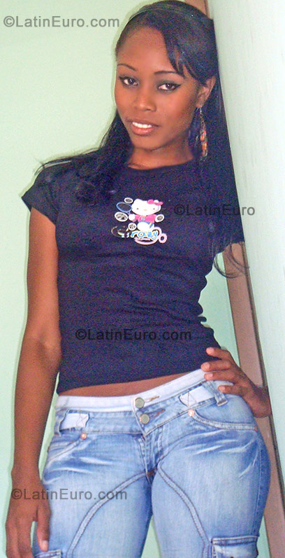 Date this delightful Colombia girl Jessica from Cali CO10379