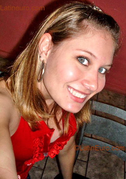 Date this charming Brazil girl Ana Beatriz from Sao Paulo BR841
