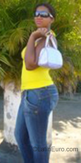 Date this sultry Brazil girl Janaina Conceicao from Praia Grande BR956