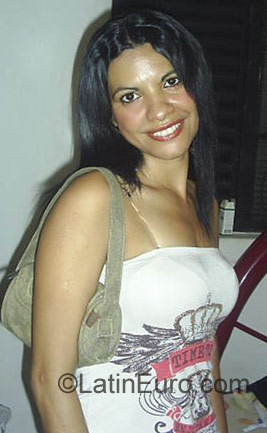 Date this young Brazil girl Lucia from Presidente Prudente BR972