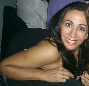 Date this happy Brazil girl Claudia Marina from Sao Paulo BR1447