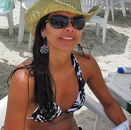 Date this lovely Brazil girl Renatinha from Rio De Janeiro BR1566
