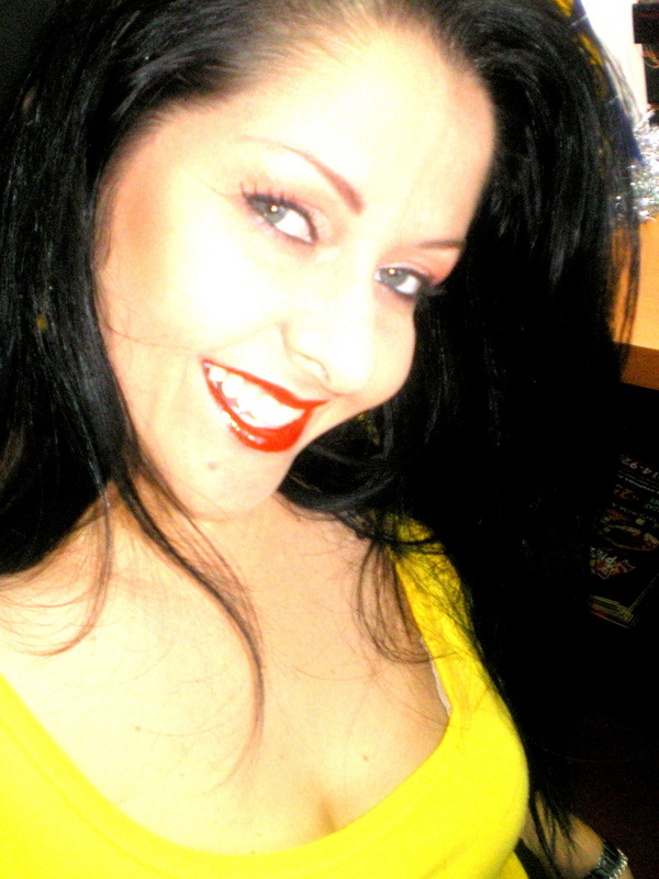 Date this sensual Brazil girl Ldica from Curitiba BR2611