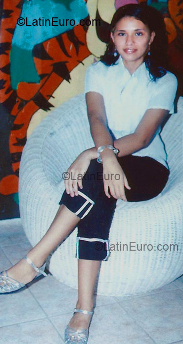 Date this passionate Honduras girl Wendy from Choloma HN173