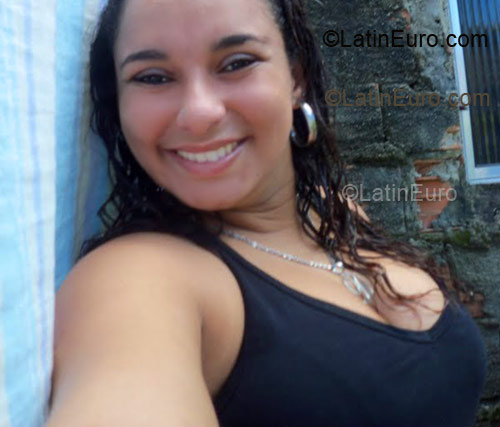 Date this hard body Brazil girl Dayana from Recife BR2846