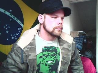 Date this tall Brazil man Phumas from Santos BR3225