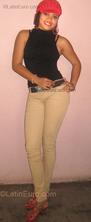 Date this sultry Honduras girl Delmis from San Pedro Sula HN229