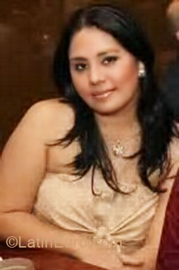 Date this sultry Honduras girl Conny from San Pedro Sula HN233