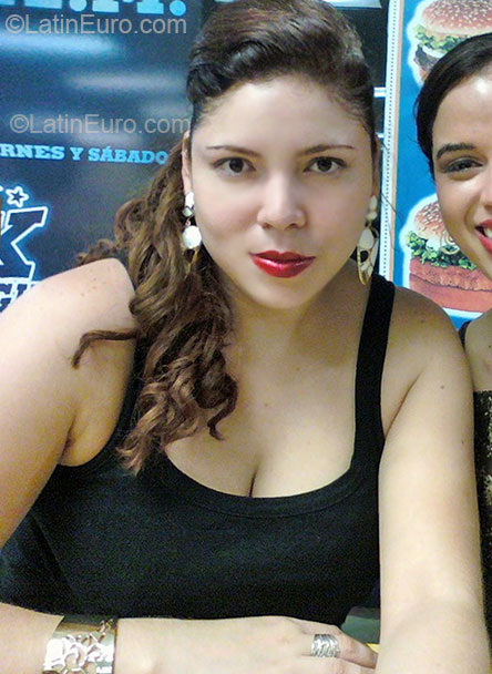 Date this delightful Honduras girl Joshara from Villanueva HN241