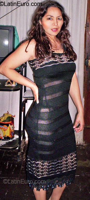 Date this cute Peru girl Laura from Lima PE514