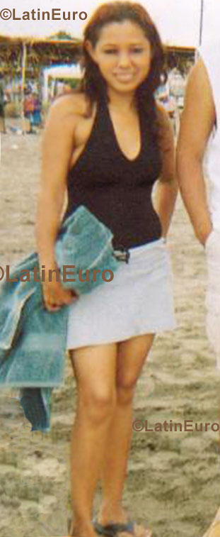 Date this cute Honduras girl Iris from El Progresso HN256