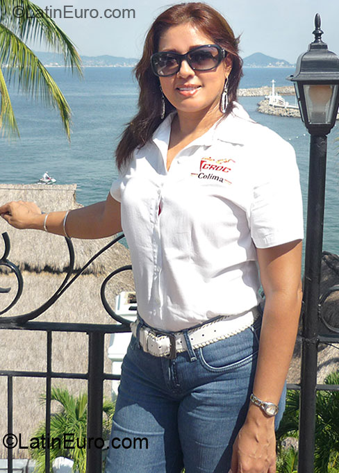 Date this georgeous Mexico girl Bertha from Manzanillo MX256