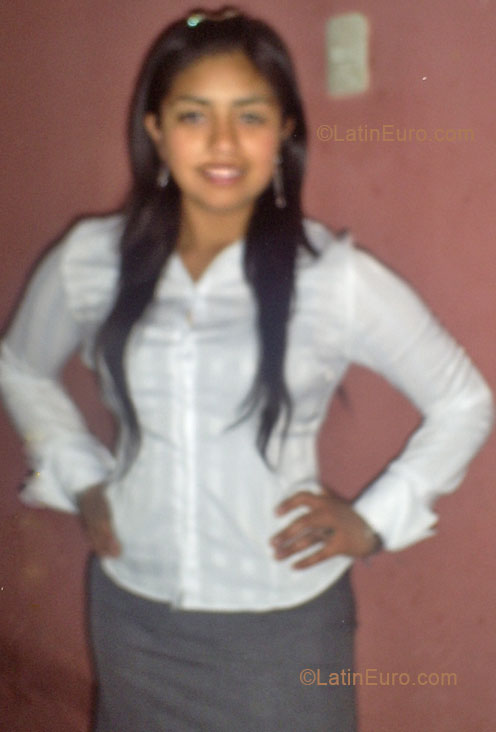 Date this delightful Peru girl Deisy from Lima PE415