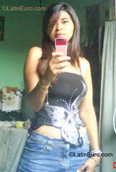 Date this delightful Honduras girl Elizabeth from San Pedro Sula HN302