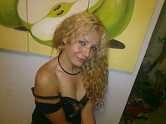 Date this delightful Mexico girl Eva from Guadalajara MX308