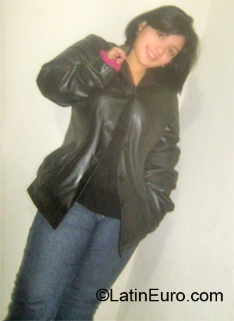 Date this stunning Peru girl Nalleli from Lima PE471