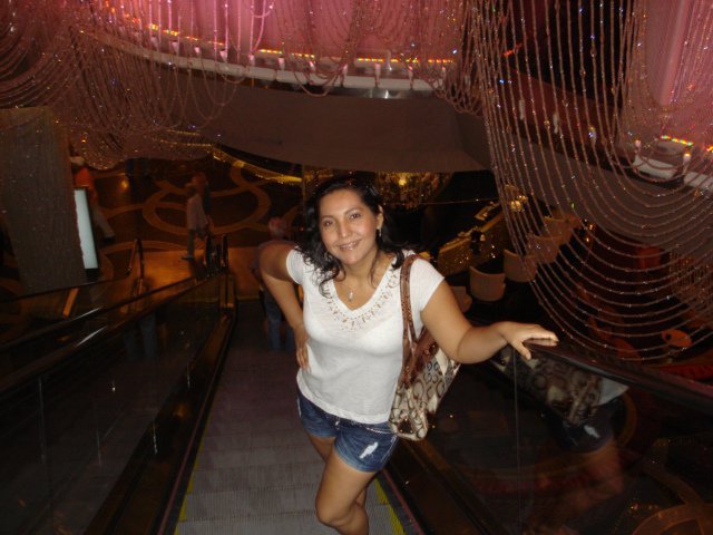 Date this nice looking Nicaragua girl Mara del Carmen from Managua NI20