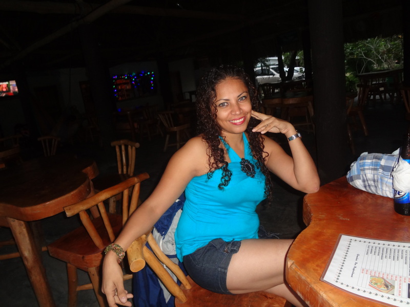 Date this foxy Honduras girl Sarvia from Villanueva HN348
