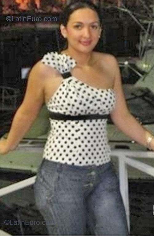 Date this pretty Panama girl Argemi from Panama City PA141