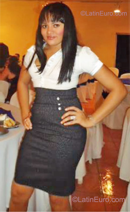 Date this delightful Nicaragua girl Tatiana from Managua NI42
