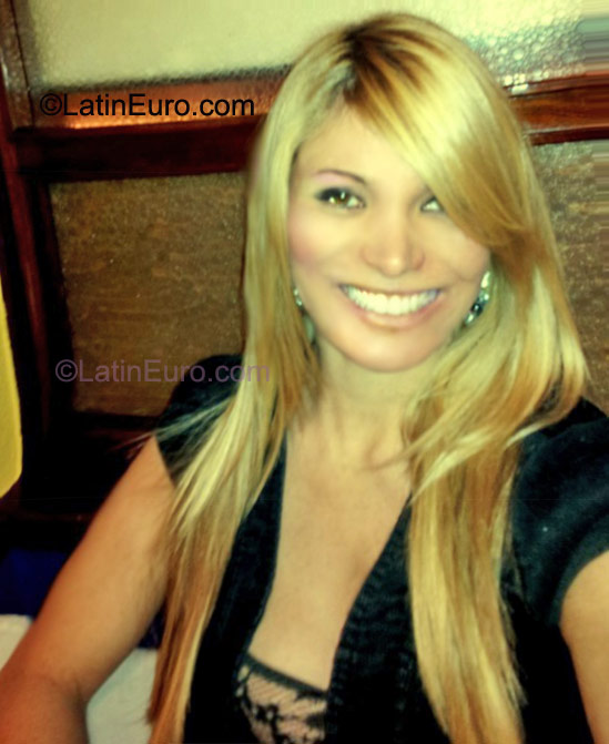 Date this lovely Spain girl Ana from Oviedo ES208