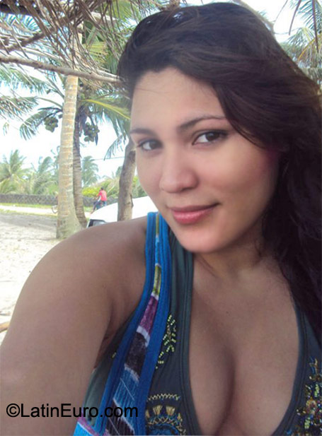 Date this hot Honduras girl Elian from San Pedro Sula HN450