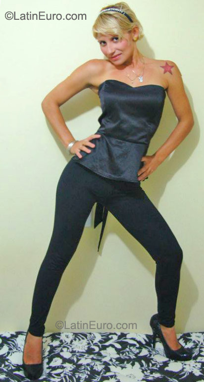 Date this sensual Brazil girl Lilian from Belem BR6105