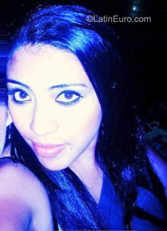 Date this voluptuous Mexico girl Fernanda from Morelia MX473