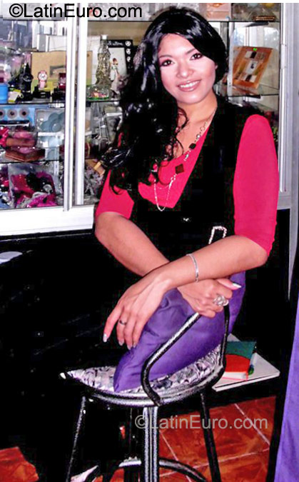 Date this sensual Mexico girl Laura from Ensenada MX517