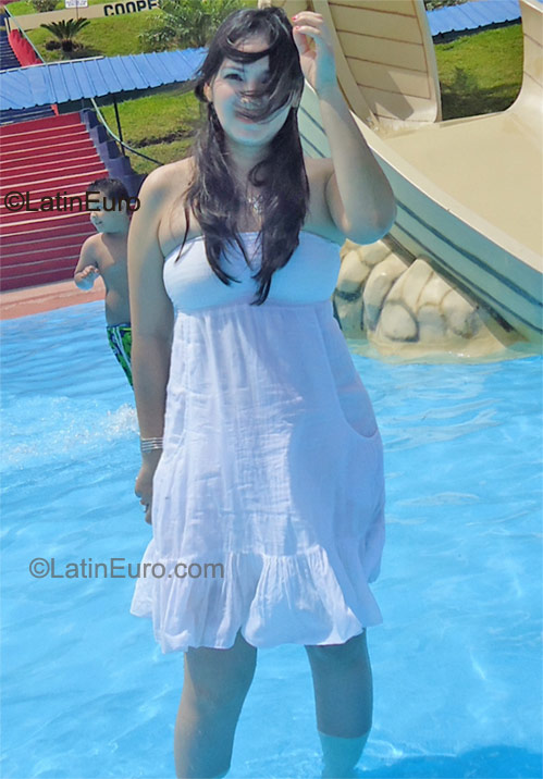 Date this exotic Honduras girl Junni from Tegucigalpa HN506